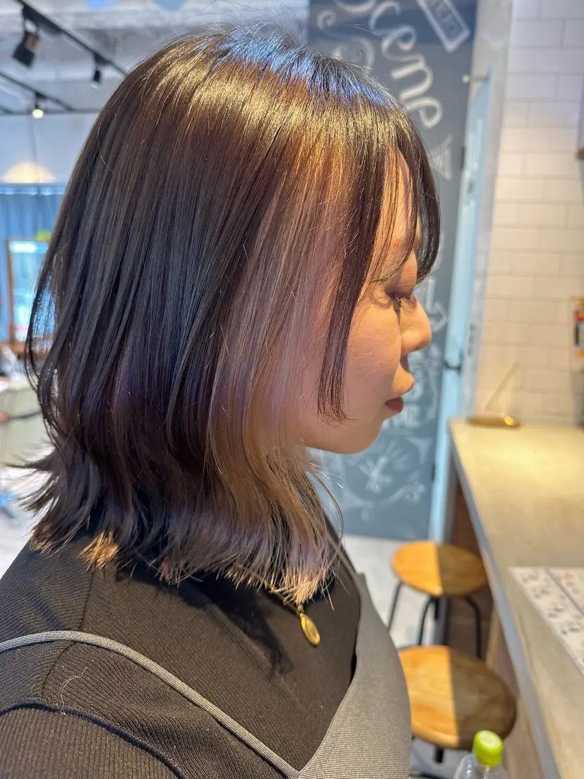 ミディアム カラー ベージュカラー ブリーチ ホワイトベージュ ヘアカラー トリートメント 七井 香奈 (なないかな)のヘアスタイル