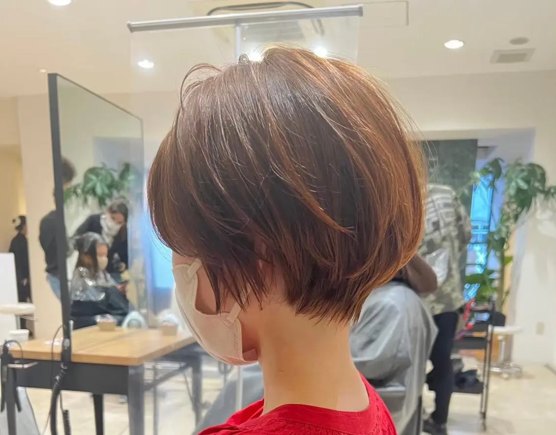 ショート カット タナカ レイヤのヘアスタイル
