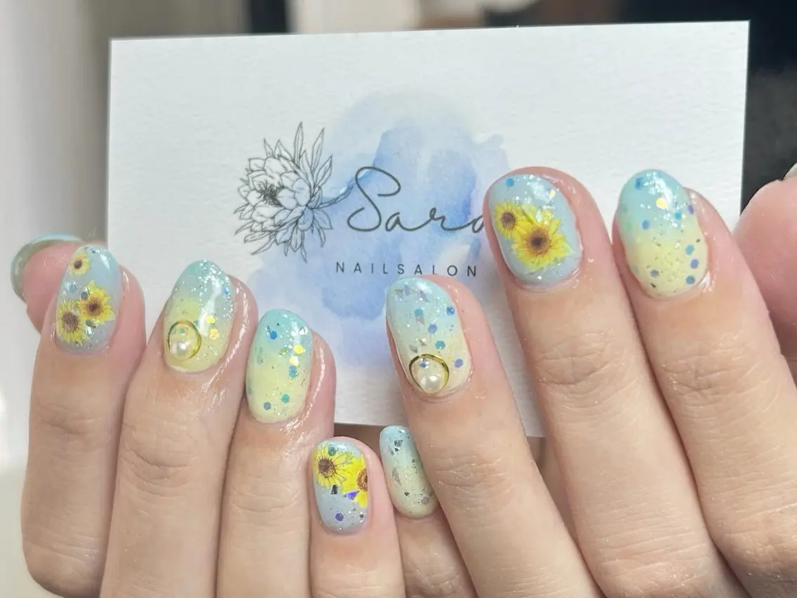 ネイル ハンドネイル sara +のネイルデザイン