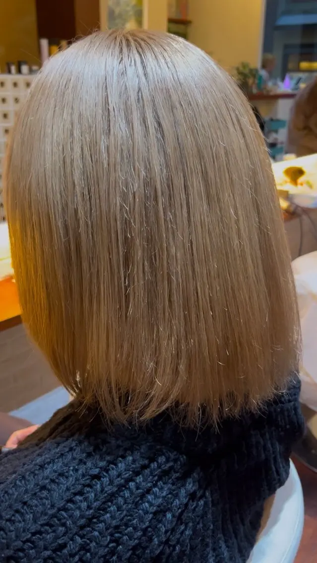 カラー ベージュカラー CoCooN TAKUMAのヘアスタイル
