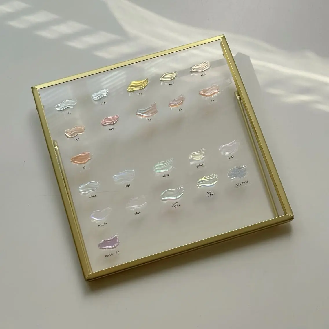 ネイル オーロラネイル ミラーネイル ハンドネイル tsugi nailのネイルデザイン