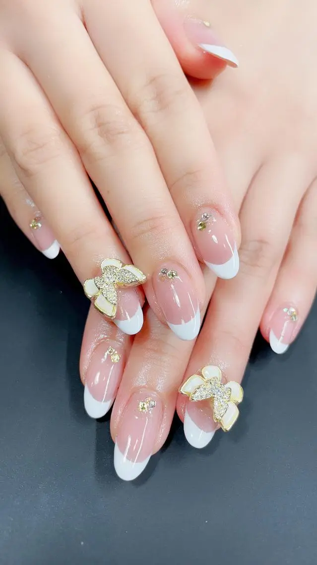 ☆Hand【フレンチネイル】(オフ代別途1000円施術時間+40分)の写真