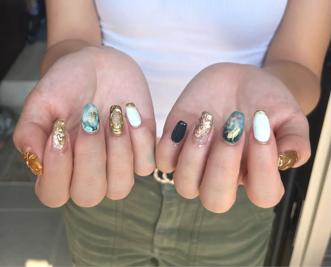 ショート カラー キッズ ネイル 2DY NAIL SALONのネイルデザイン