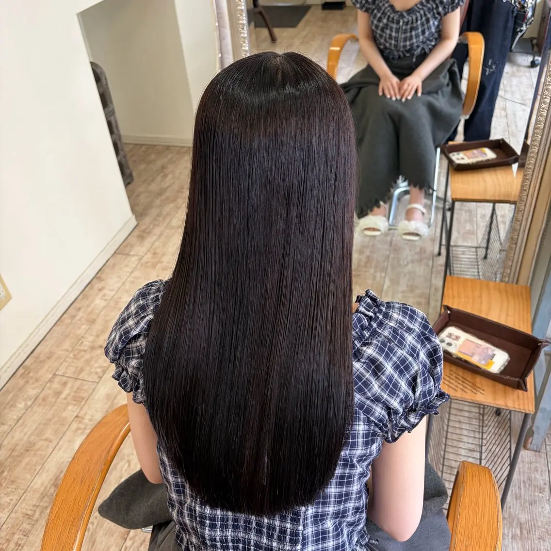 ロング カット ヘアカラー トリートメント 【艶髪カラー】 omiのヘアスタイル