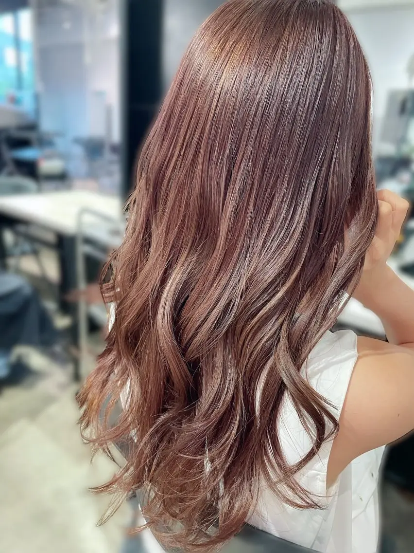 ロング カラー ベージュカラー ブリーチ ピンクカラー ピンクベージュ カット ヘアカラー mitchy モデル様募集中♪のヘアスタイル