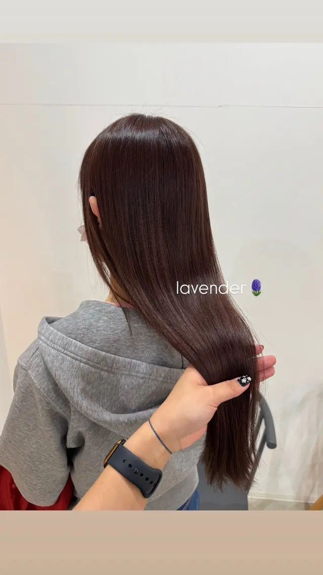 ロング カラー 尾崎 ひなののヘアスタイル