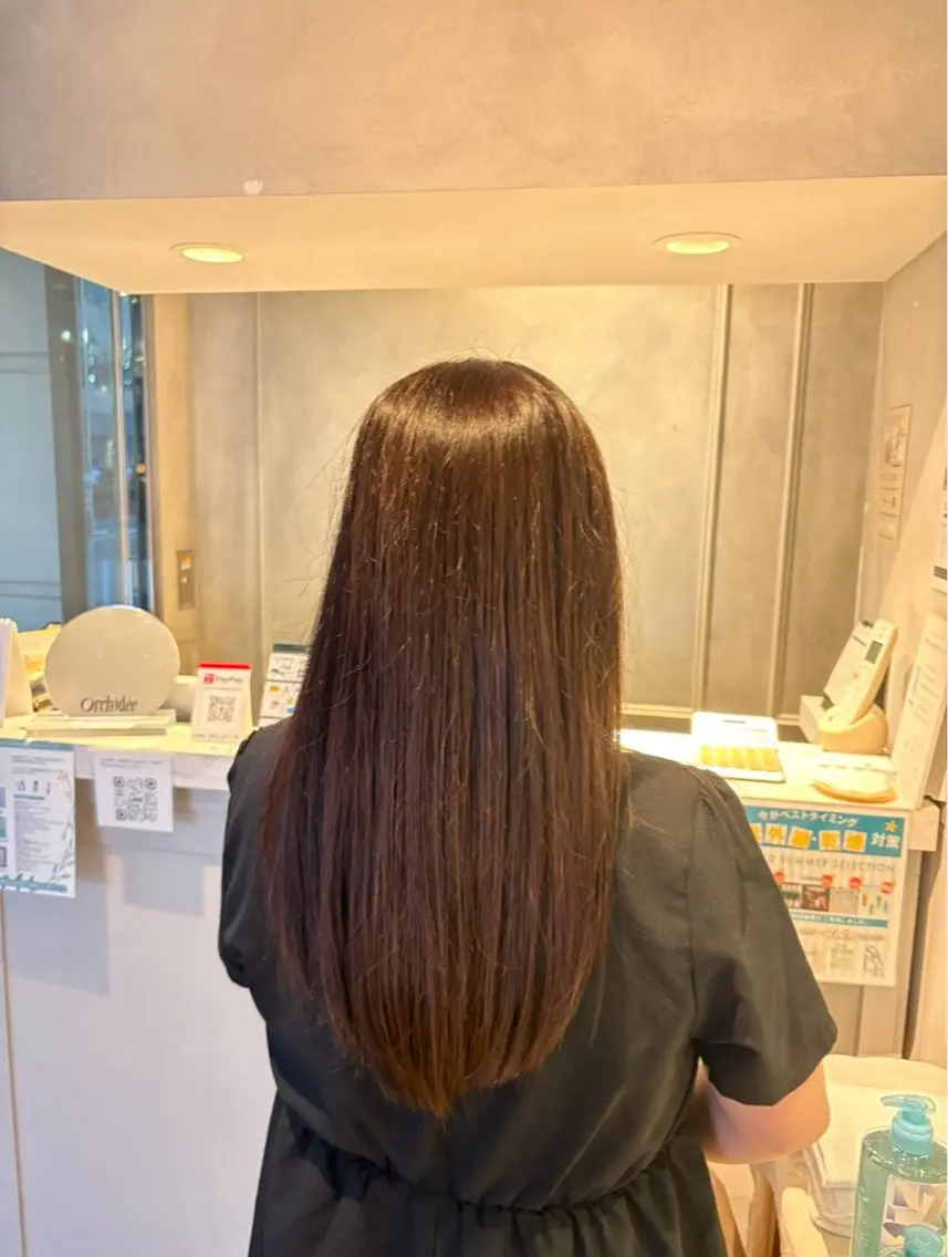 カラー ヘアカラー 新井 真央のヘアスタイル