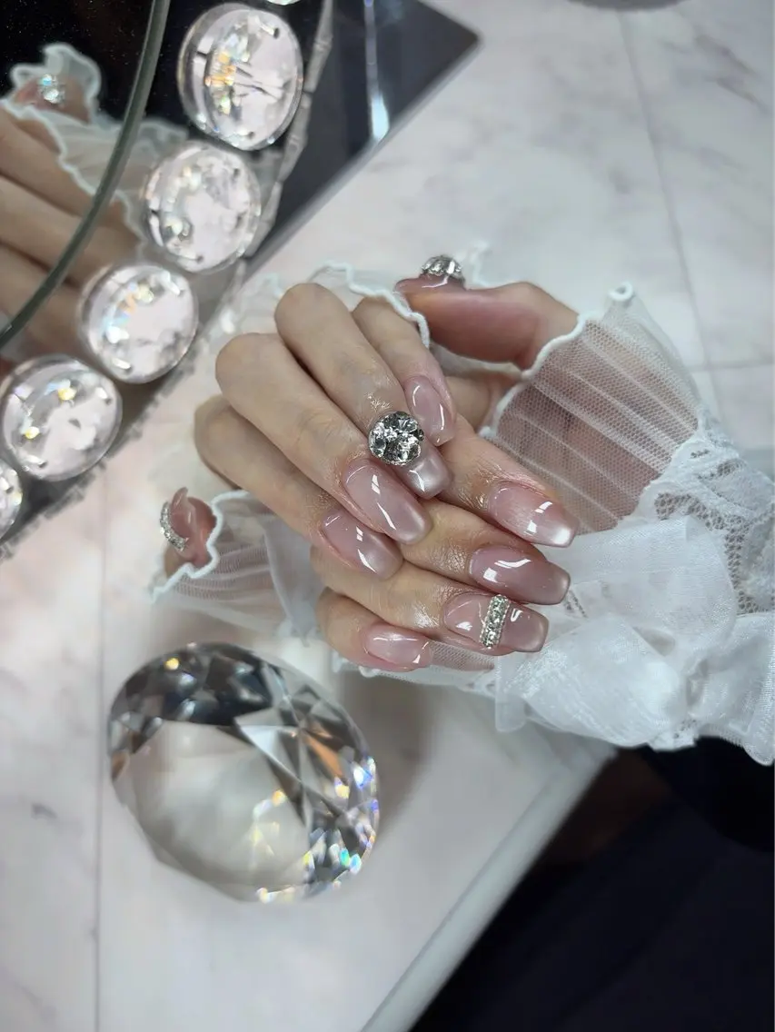 ネイル 24時まで❤︎韓国、 ワンホンネイルのネイルデザイン