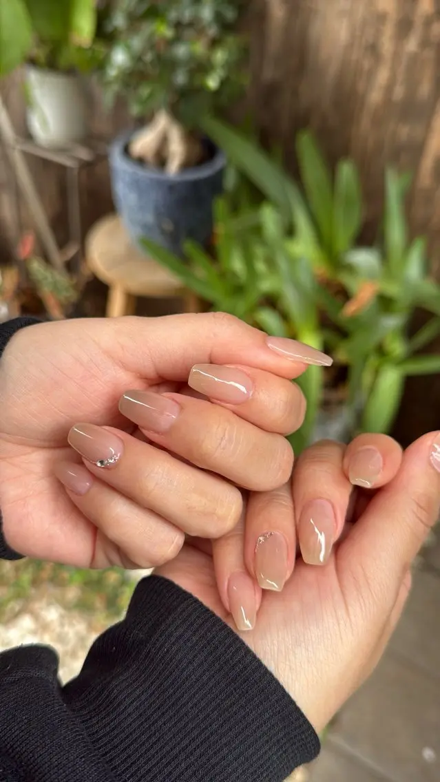 ネイル フラッシュネイル フラッシュマグ フットネイル フレンチネイル 韓国ネイル ハンドネイル SAKU nail 作島茜のネイルデザイン