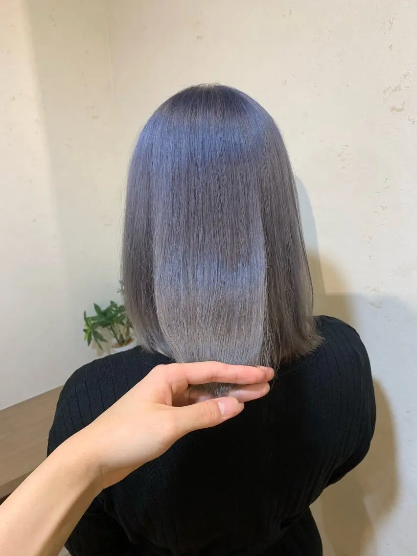 ミディアム カラー ブリーチ 透明感カラー ラベンダーカラー シルバー ヘアカラー ブリーチなしベージュ 特化 松村 茶屋町のヘアスタイル