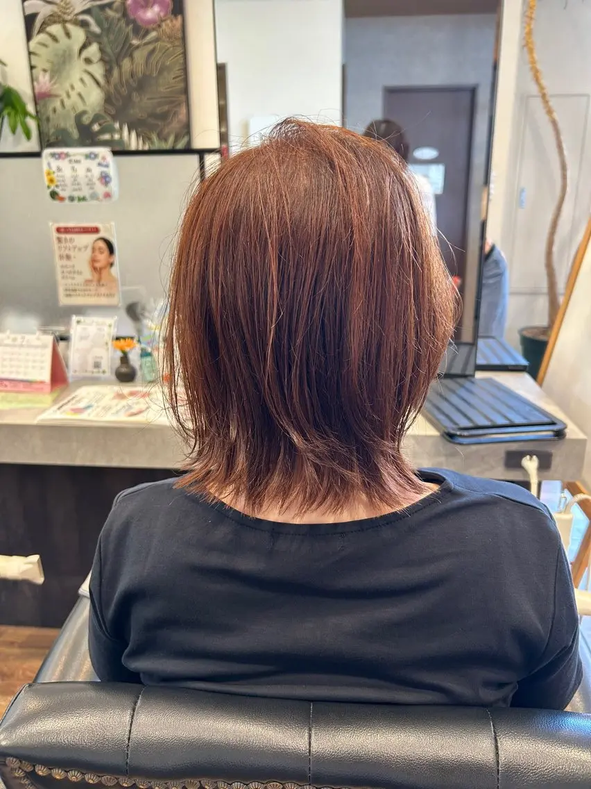 ミディアム 高橋 春菜のヘアスタイル