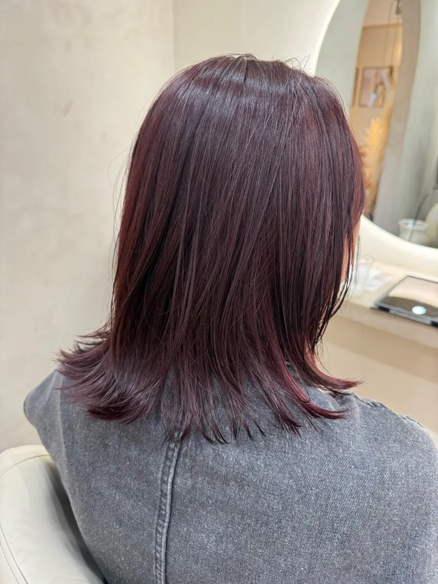 ミディアム カラー ブリーチ ダブルカラー ブリーチなしカラー レッドカラー ダブルカラー /レイヤー/アリサのヘアスタイル