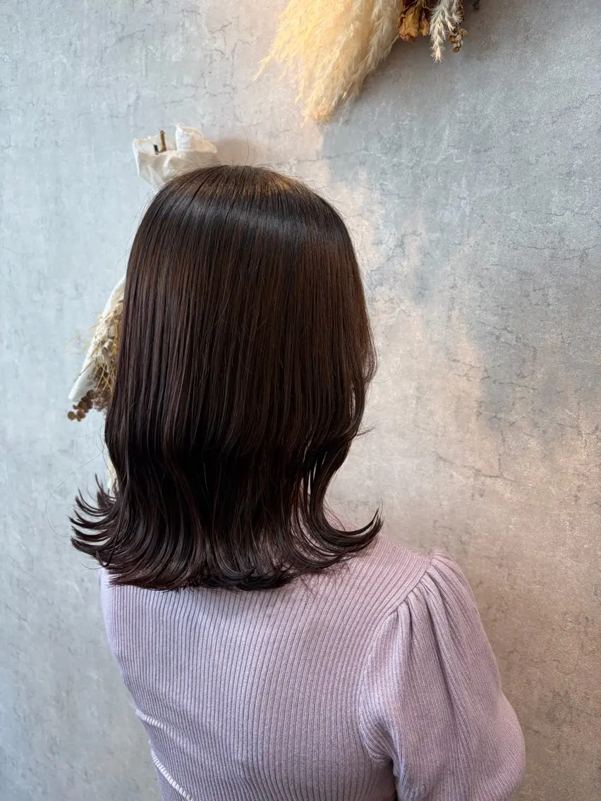 セミロング カット ヘアカラー 艶髪/透明感カラー 下山 萌華のヘアスタイル