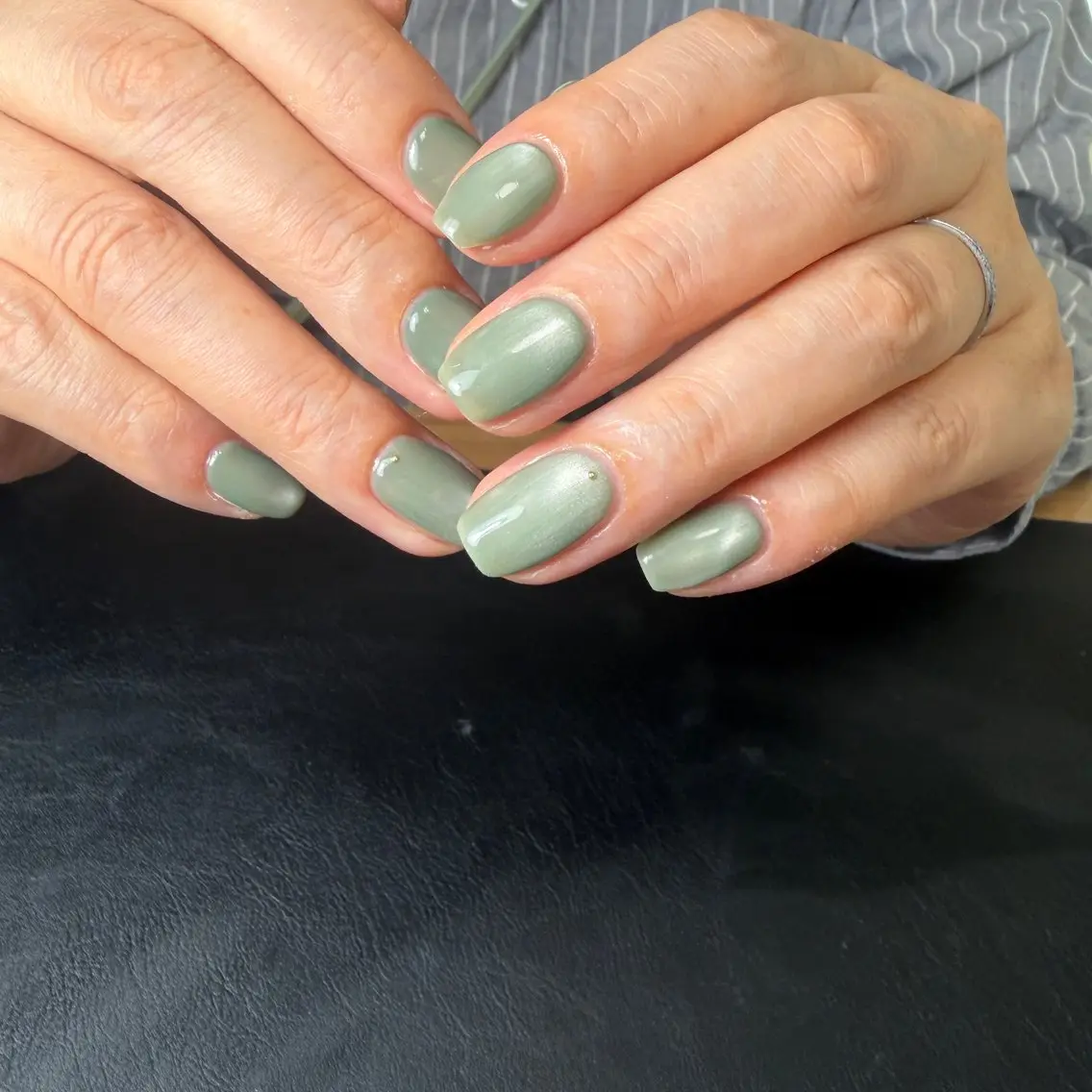 ミディアム ハンドネイル nail slow.のネイルデザイン