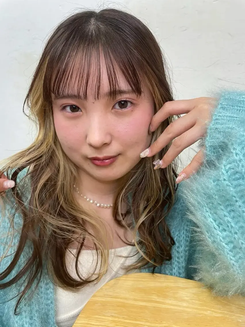 ロング 中村 帆花のヘアスタイル