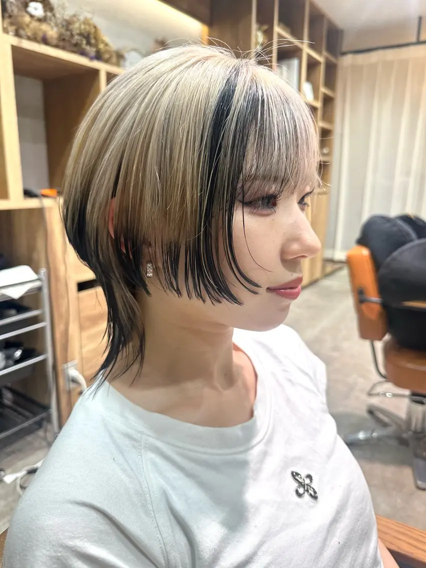 ミディアム カラー 大久保 優香のヘアスタイル