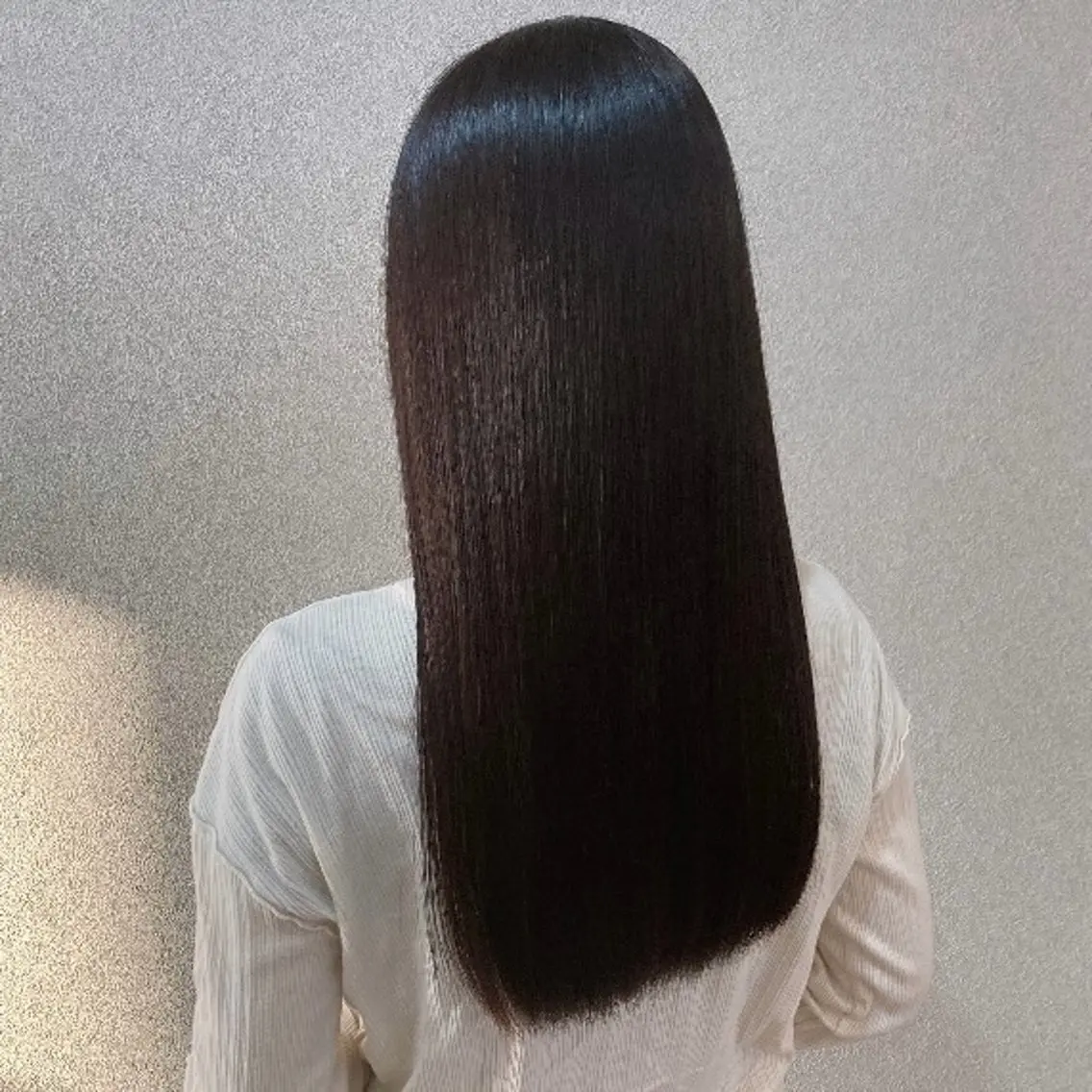 カット+カラー(根元のみ)(ブリーチ不可)の写真