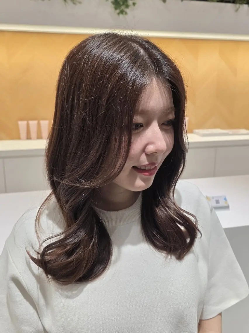 セミロング カット ヘアカラー ✂髪質改善ストレート NO.1 深澤 颯斗のヘアスタイル