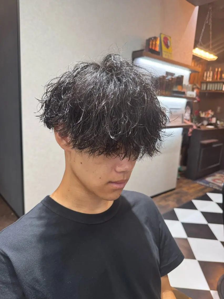 ミディアム パーマ メンズ カット パーマ トリートメント ヘアセット メンズ専門美容師店長 💈高橋和真💈のヘアスタイル