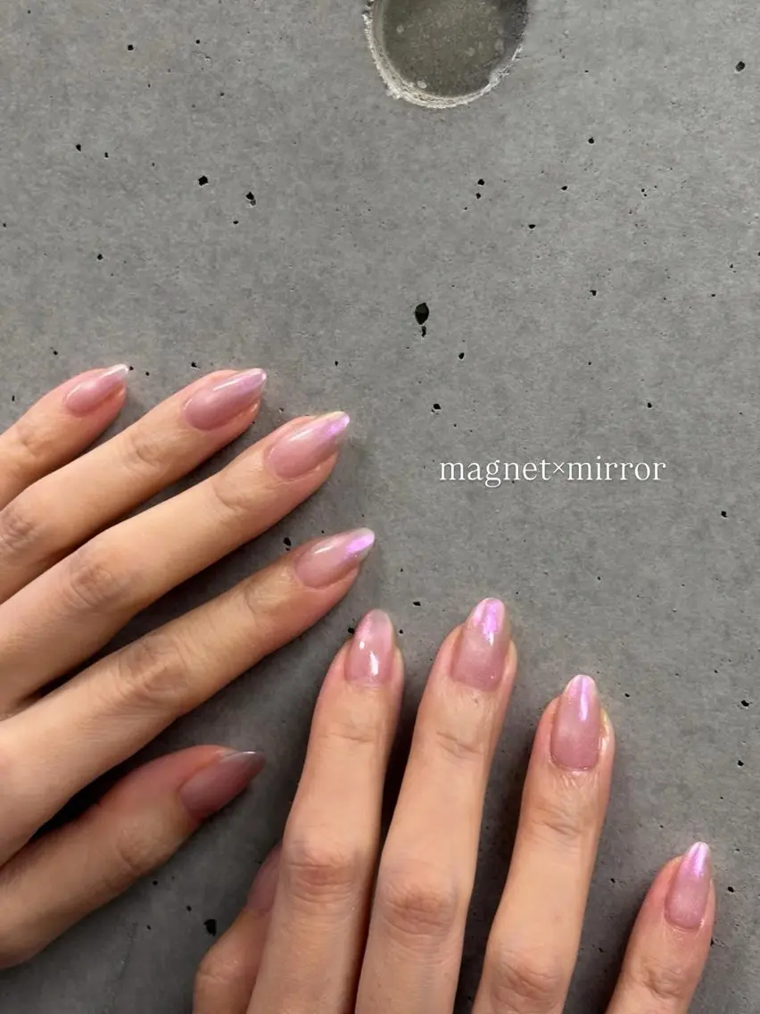 ネイル ミラーネイル ハンドネイル Sunrich Neneのネイルデザイン