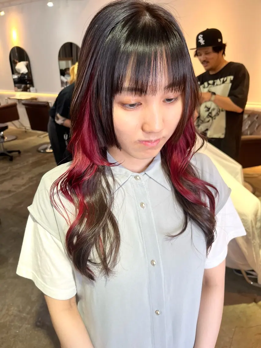 ロング カラー イヤリングカラー レッドカラー ヘアカラー FERIA あべの yumeho🍭のヘアスタイル