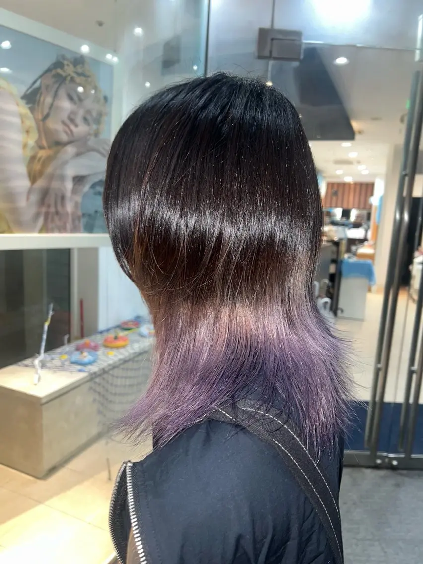 セミロング カラー ラベンダーカラー シルバー ハイレイヤー レイヤーカット ウルフカット ヘアカラー Ⓜ️irai ✮のヘアスタイル