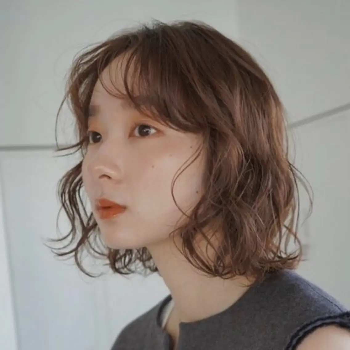 ミディアム カラー 似合わせカット× 顔周りカットるな🌛のヘアスタイル