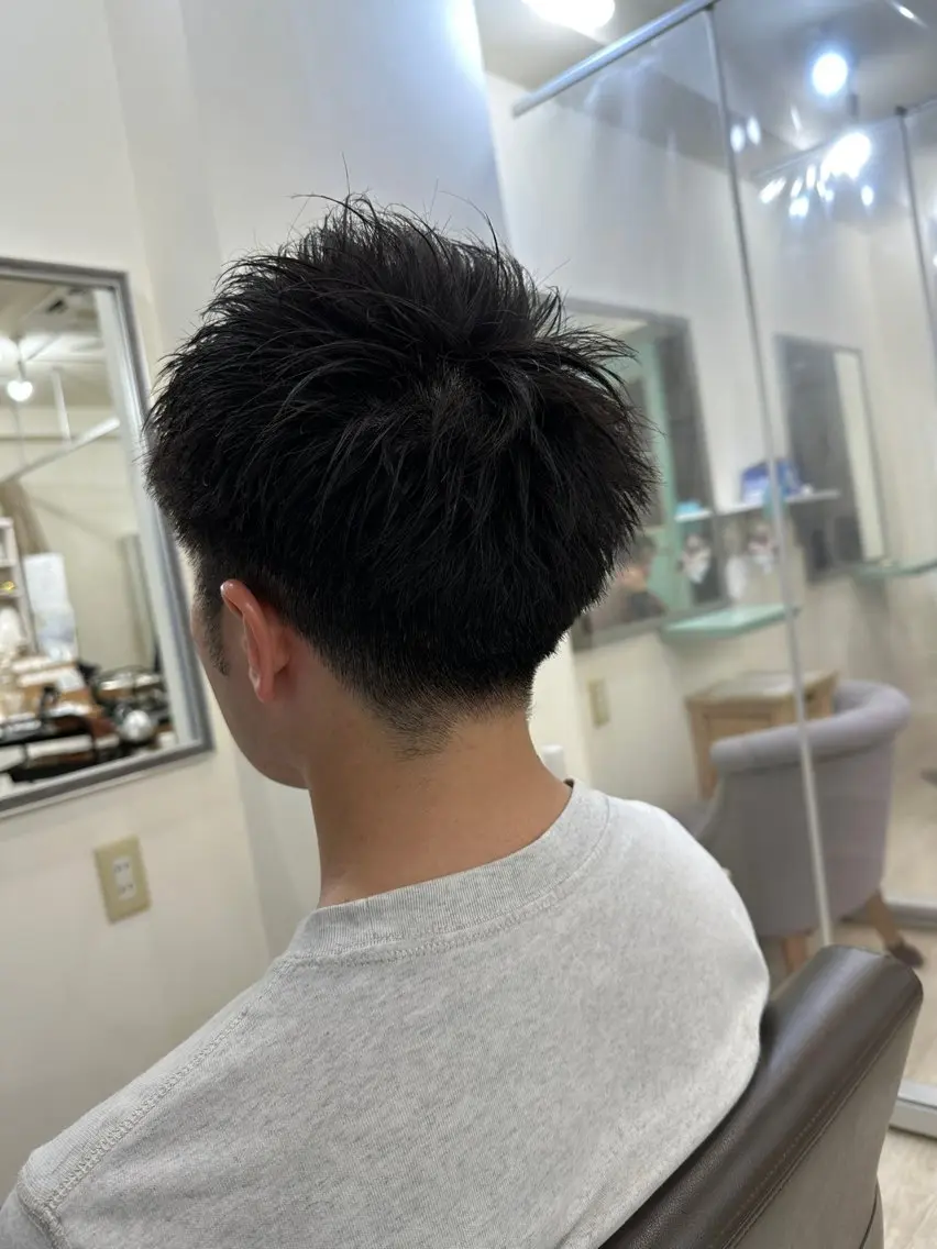 メンズ 刈り上げ メンズハイライト/ 透明感カラー⚡️内山のヘアスタイル