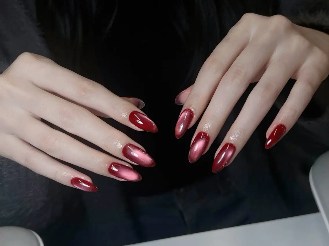 ネイル 成人式 フラッシュネイル フレンチネイル ジェルネイル グラデーション ハンドネイル 😍Yumi❤️ 💅Nail💅のネイルデザイン