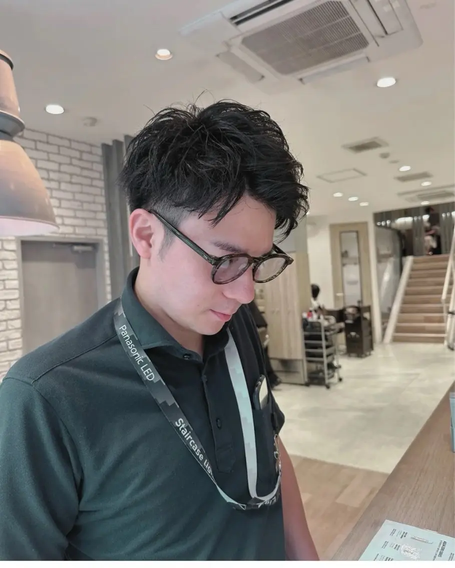 メンズ ブリーチなしで透明感 yuan🪡のヘアスタイル