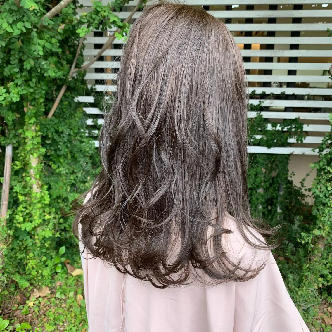 セミロング カラー 髪質改善 の達人/杉原碧仁のヘアスタイル