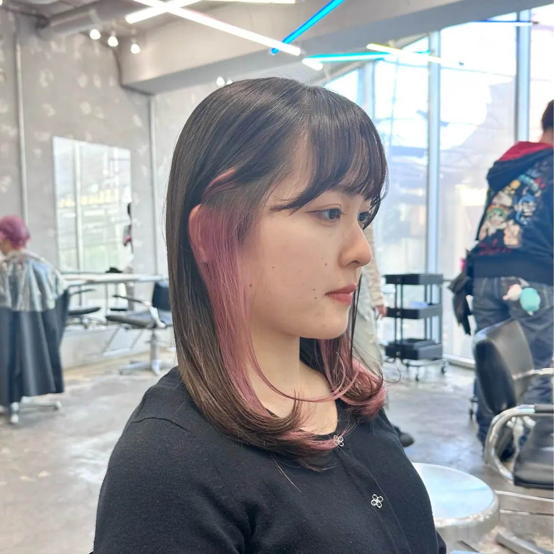 ミディアム カラー ヘアアレンジ イヤリングカラー ピンクカラー 🎀モテ暖色× エクステ🎀あかりのヘアスタイル