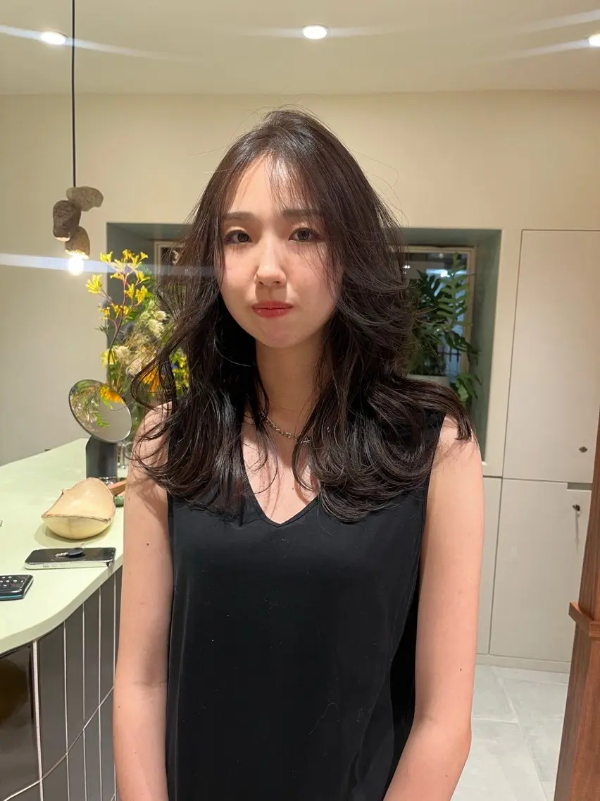 ロング カラー ダークグレー ダークグレージュ グレージュ ヘアセット🎀パーマ Tsubasaのヘアスタイル