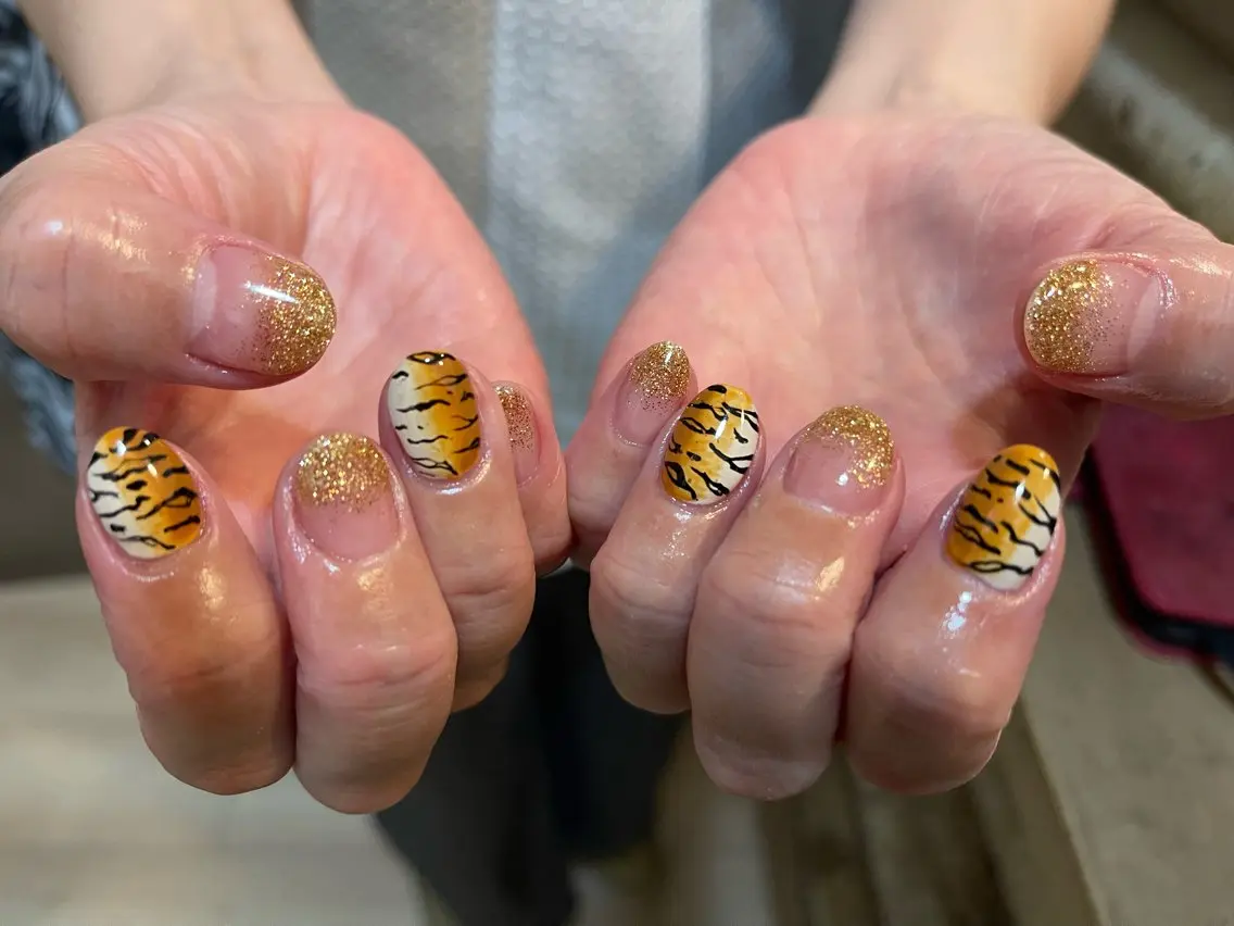 ネイル ハンドネイル 鈴木 すみれのネイルデザイン