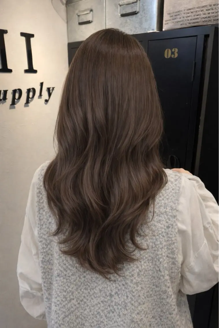 セミロング カラー 髪質改善カラー韓国風 レイヤーtudaのヘアスタイル