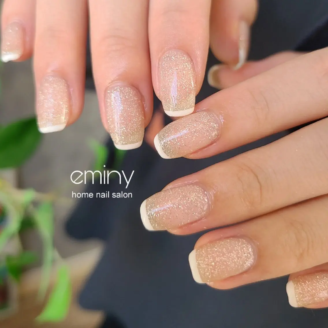 ネイル フラッシュネイル フレンチネイル ジェルネイル キラキラネイル 韓国ネイル ハンドネイル nail salon  eminyのネイルデザイン