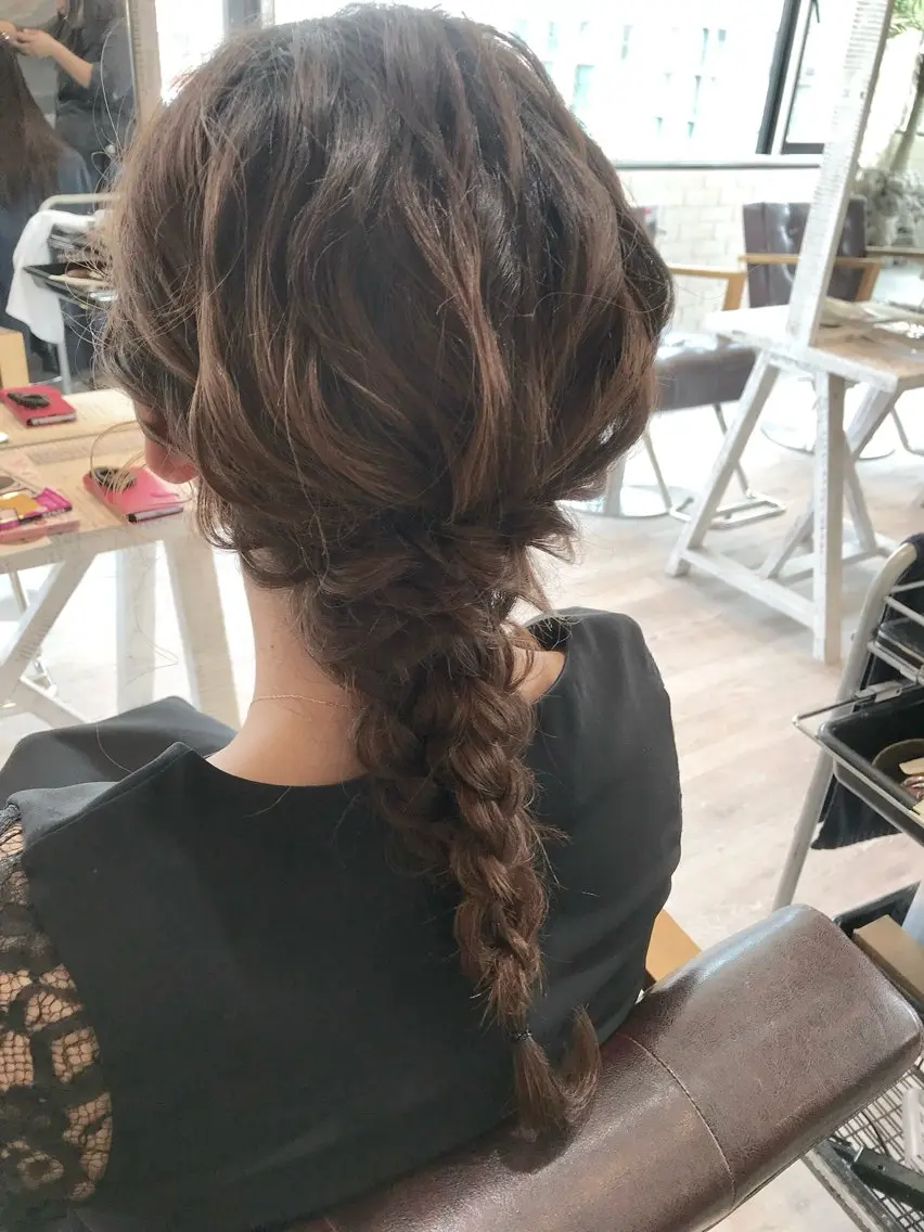 ロング カラー ヘアアレンジ 塚本 昂のヘアスタイル