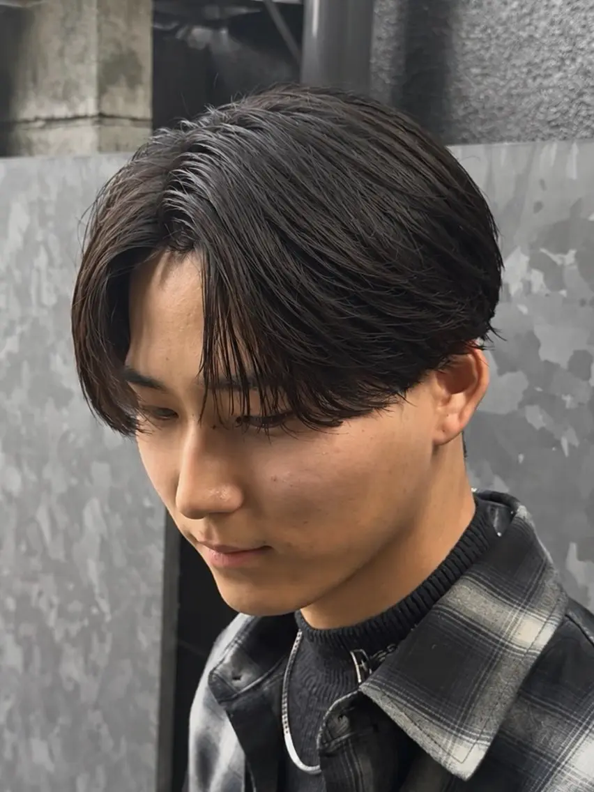 パーマ メンズ カット パーマ 梅田/センターパート 山下学偉のヘアスタイル