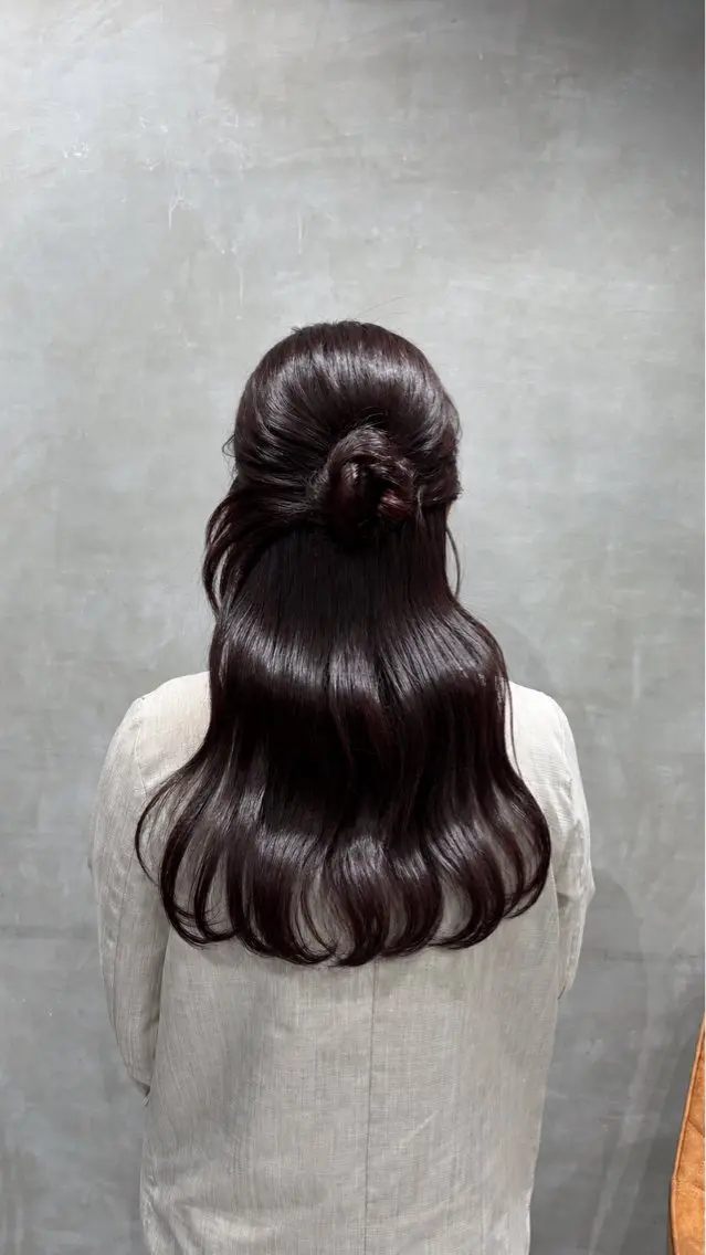 ロング ヘアアレンジ ハーフアップ デート Azu🩰 / 暖色 カラー🎀/アレンジのヘアスタイル