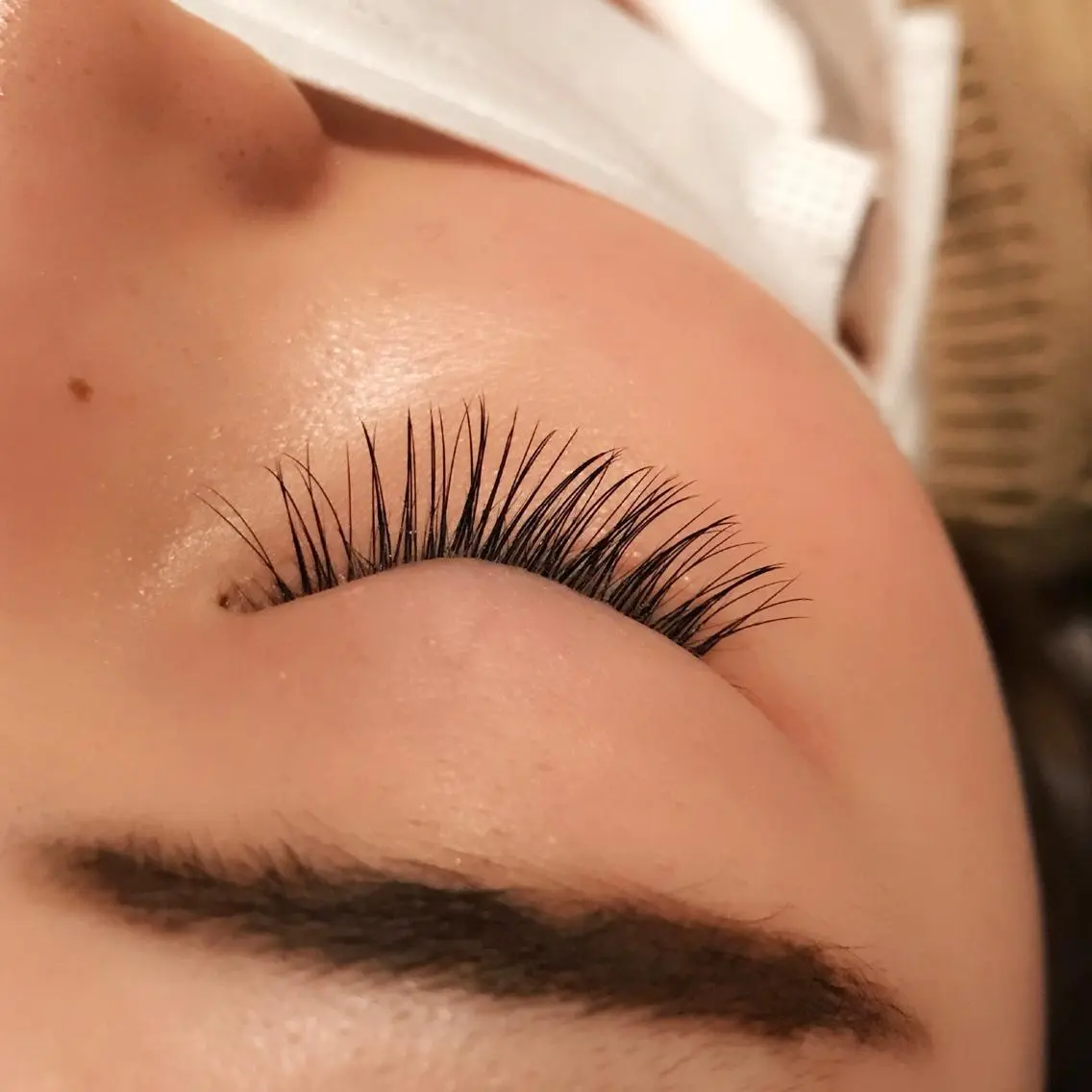 マツエク・マツパ Cカール UMEDA FIGAROのヘアスタイル