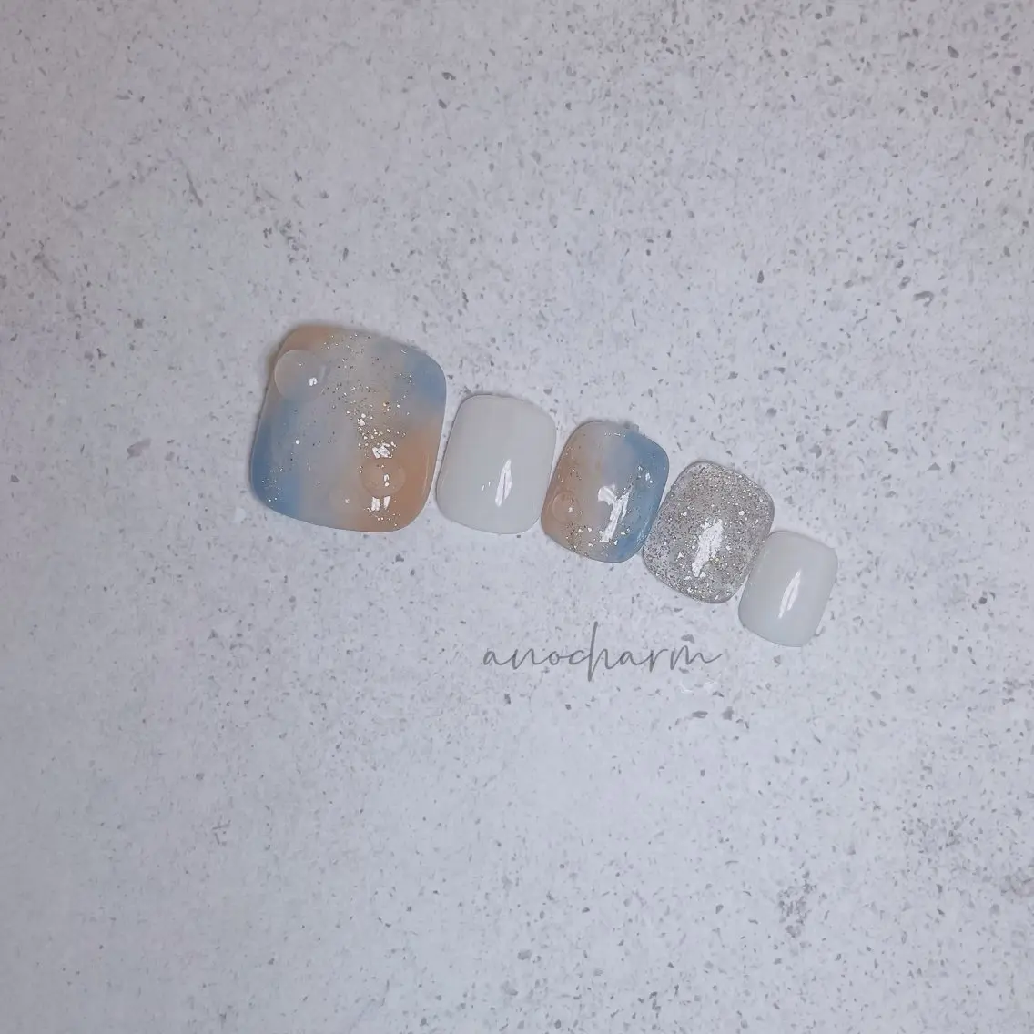ネイル フットネイル anocharm _annaの眉毛・アイブロウイメージ