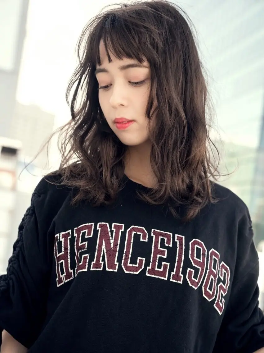 セミロング 🌟髪質改善と艶 ✨相場つかさのヘアスタイル