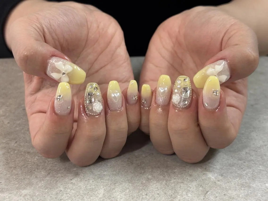ネイル ハンドネイル ハンドケア Allma Nailのネイルデザイン