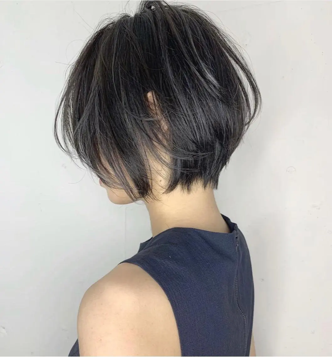ショート カラー ハンサムショート ブルーカラー ブルージュ ショートヘア 髪質改善特化 サロン✨代表HIROのヘアスタイル