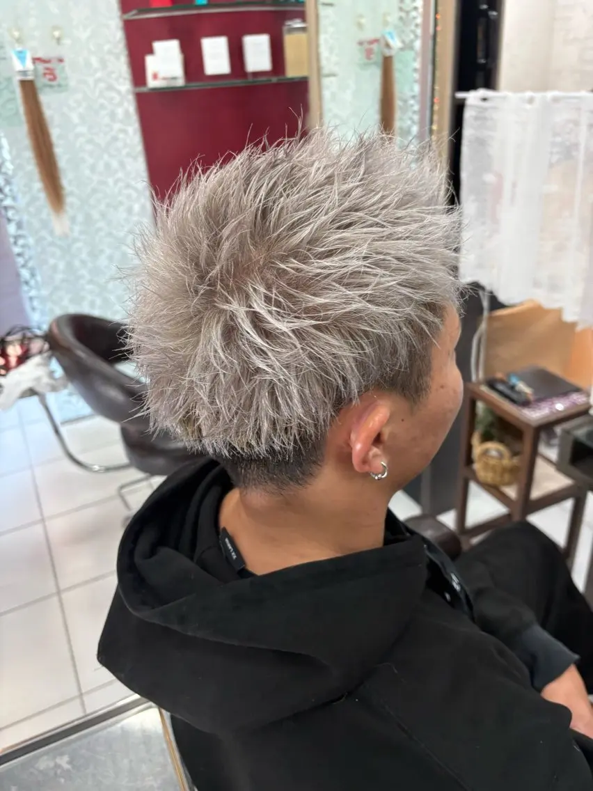 ショート カラー ヘアカラー トリートメント グレージュ達人/赤み 消し/ブリーチ/岩崎のヘアスタイル