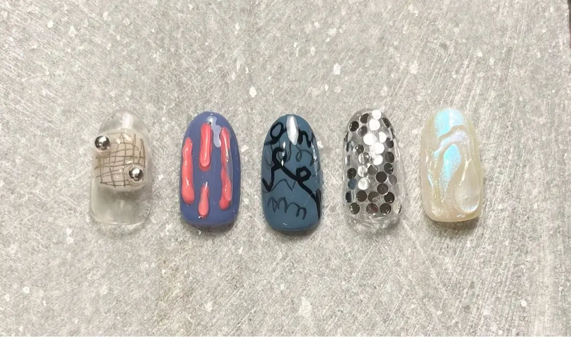 シンプル一癖ネイルの写真