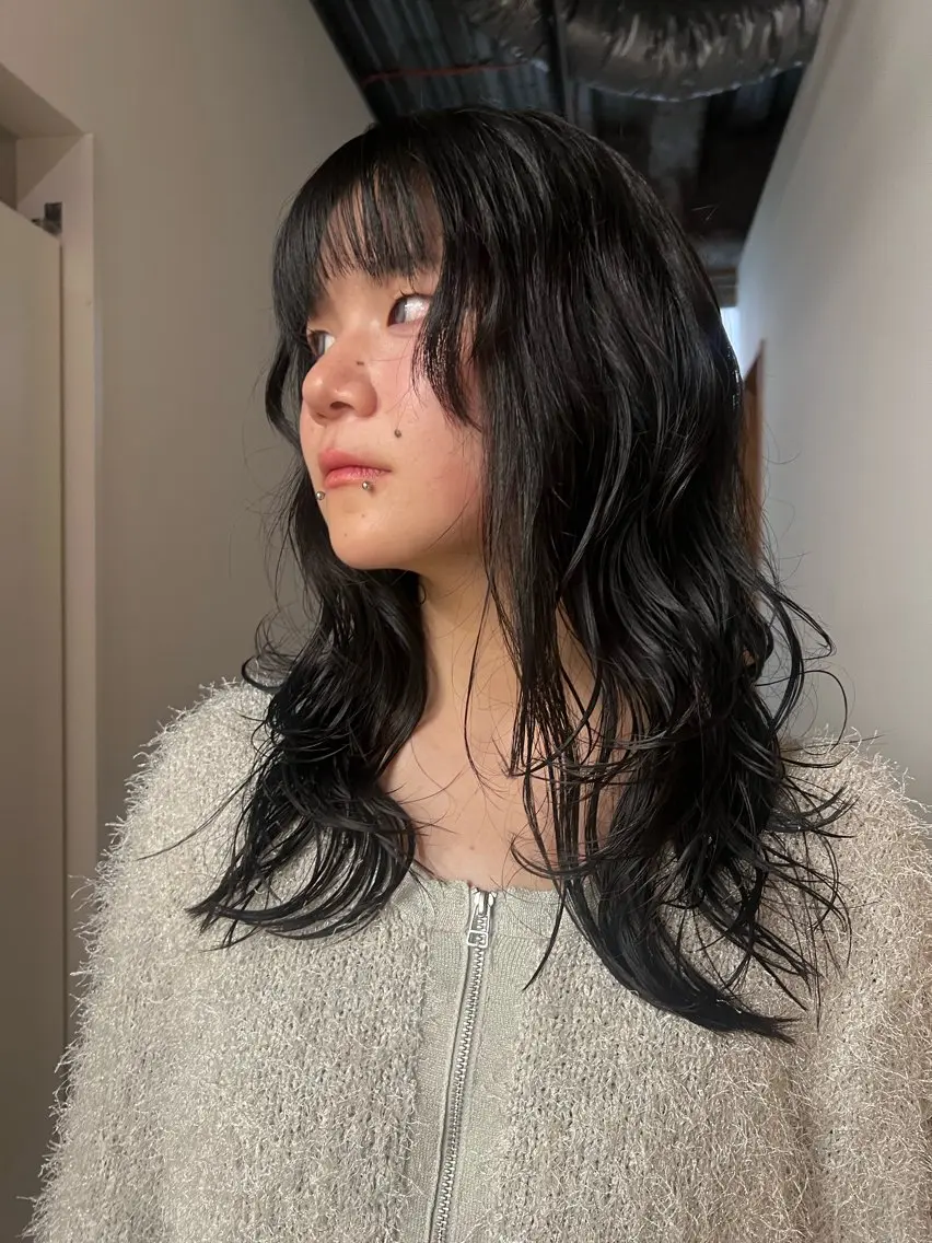 セミロング ホリバ ユカのヘアスタイル