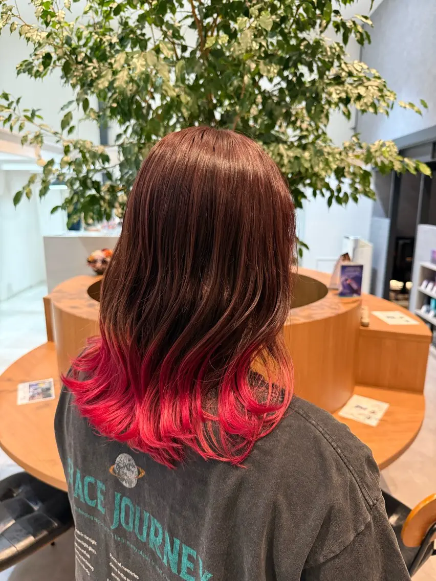 ミディアム カラー デザインカラー カット ヘアカラー ayaka |トレンドヘアのヘアスタイル