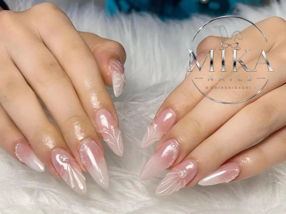 ネイル アートネイル チークネイル ドット フットネイル フレンチネイル ハンドネイル Mika Nails 心斎橋のネイルデザイン