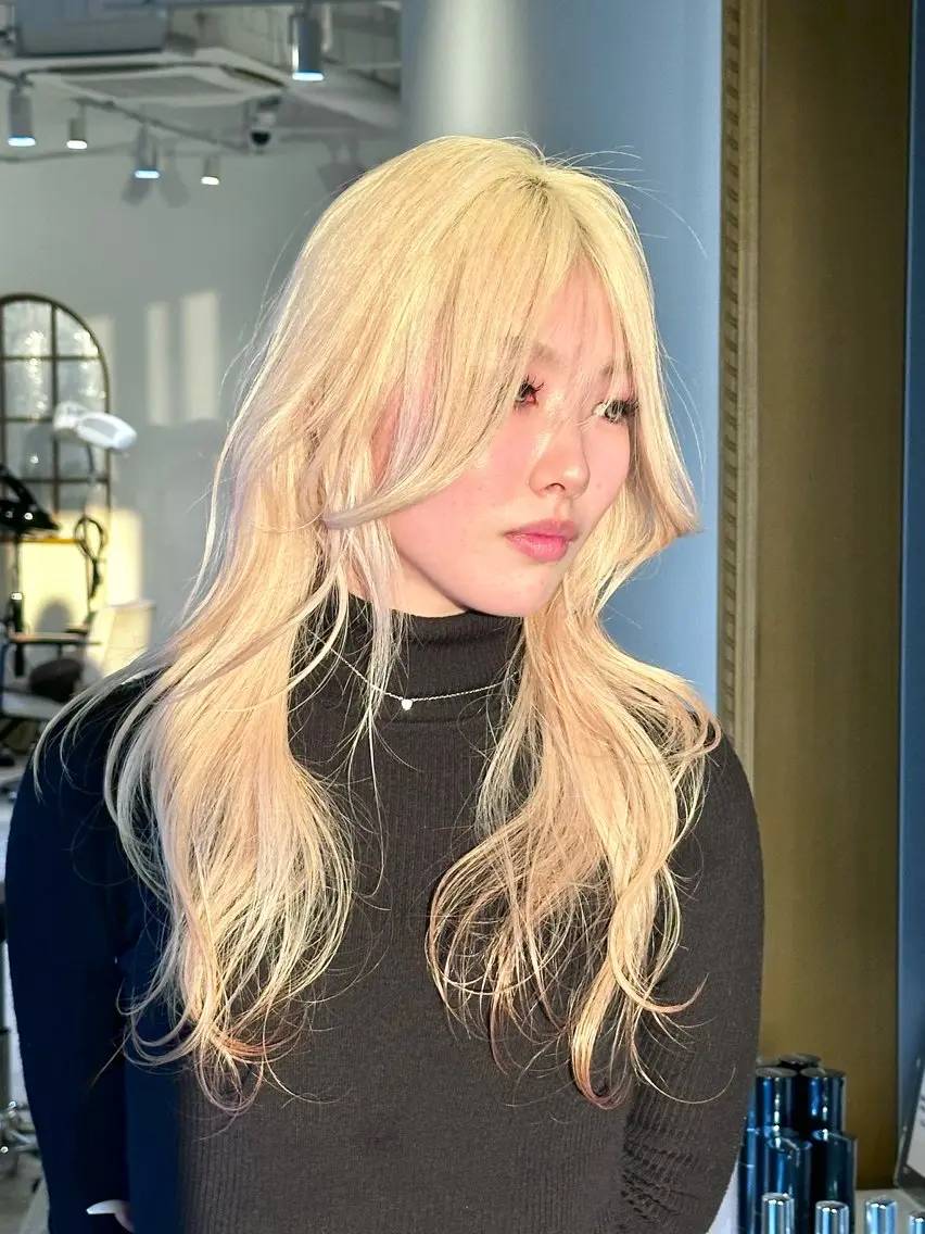 ロング ロング ウルフカット カット ヘアカラー 大阪ウルフカット ハッシュカットのヘアスタイル